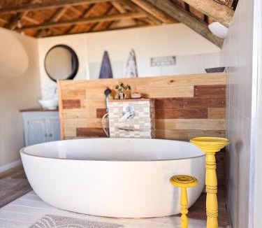 Still Bay Villa | Lazy Lemon