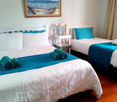 Gordons Bay Central Cabin | Le Bay Lodge