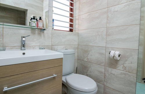 Cape Town Apartment | Le Gaulois - sea facing flats - Sea Urchin