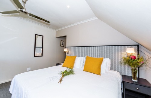 Durbanville House | Le Petit Chateau