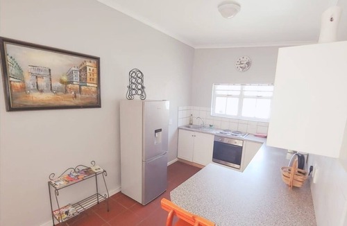 Paarl Cottage | Le Petit Dalau , Paarl