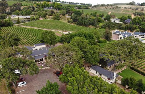 Cape Winelands Cabin | Le Pommier Wine Estate
