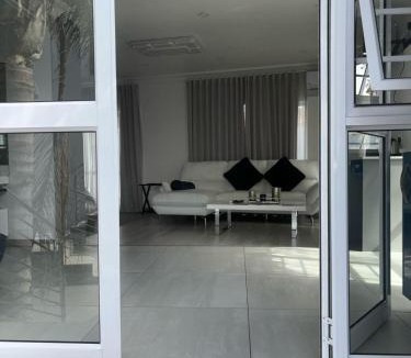 Uitenhage House | Le Rubis Guesthouse