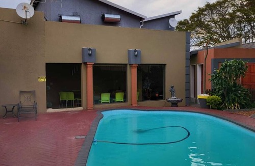 Polokwane Apartment | Ledimor Guesthouse noffers a 4 star accommodation. A stone away from Kruger