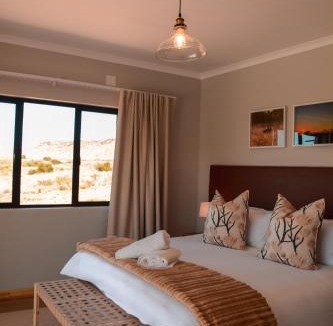 Renosterberg House | Leeuwkuil Lodge