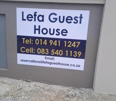 Kareeberg House | Lefa Guesthouse