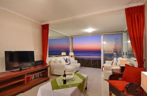 Lagoon Beach Apartment | Leisure Bay 207 by Host Agents