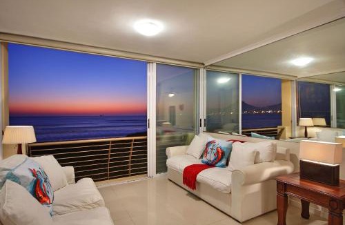 Lagoon Beach Apartment | Leisure Bay 207 by Host Agents