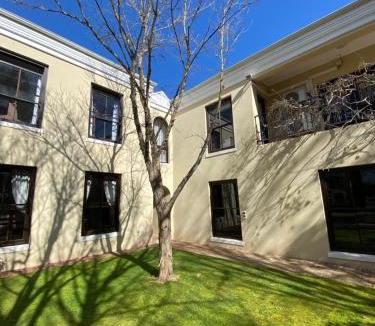 Die Boord Apartment | @Leisure Guest Suite