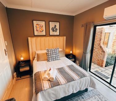 Welkom Bed & Breakfast | Lemon & Blue Guest House