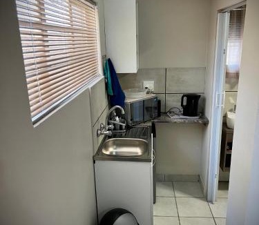Matjhabeng House | Lemon Rose Guest House