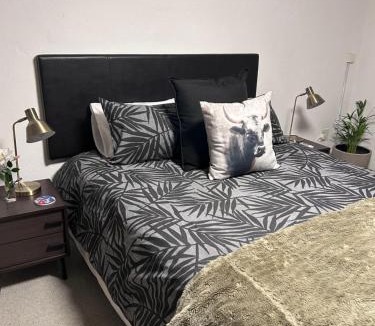 Greater Johannesburg Metropolitan Area House | Lemon Tree Cottage