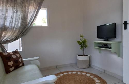 Groblersdal Apartment | Lemon Tree Manor- Country Cottage