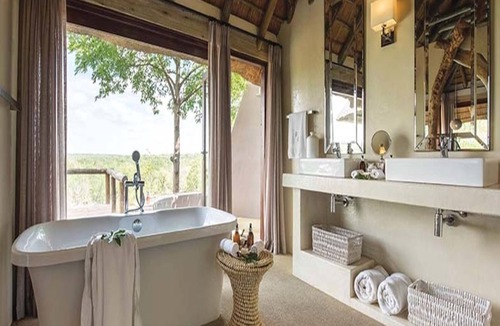 Thorny Bush Game Reserve Cabin | Leopard Hills