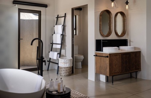 Skukuza Hotel | Leopard Sands, Kruger Park