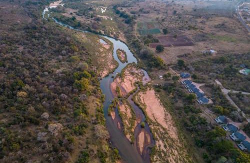 Belfast Cabin | Leopard Sands Kruger Park