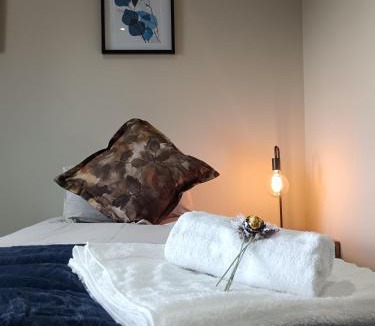 Siyathemba House | Leopolds Rest
