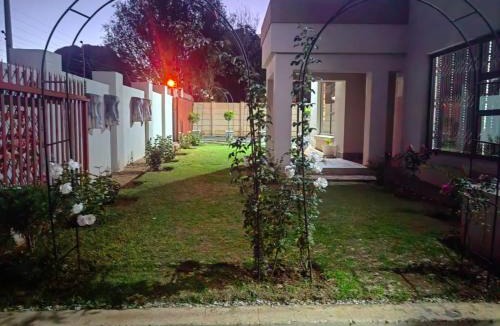 Vanderbijlpark Bed & Breakfast | Lerato's