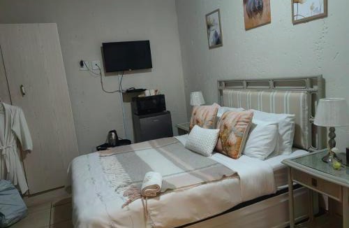 Vanderbijlpark Bed & Breakfast | Lerato's