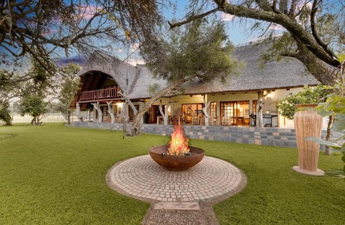 Vaalwater Cabin | Leseli Lodge
