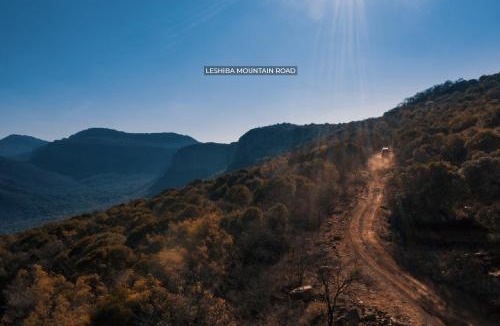 Makhado Cabin | Leshiba Wilderness