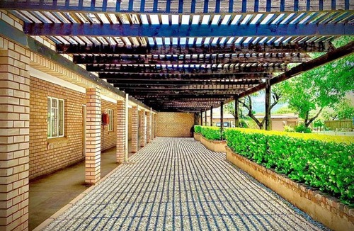 Greater Tubatse Hotel | Lesolo Lodge