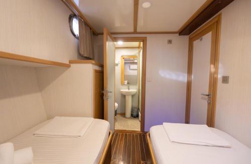 Bodrum City Center Boat Rental | Life is Life