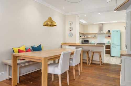 Green Point House | Light and Airy 3 Bedroom Green Point Family Home