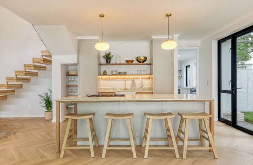 Constantia Cottage | Light-Filled 2-Bed Cottage | Plunge Pool & Braai