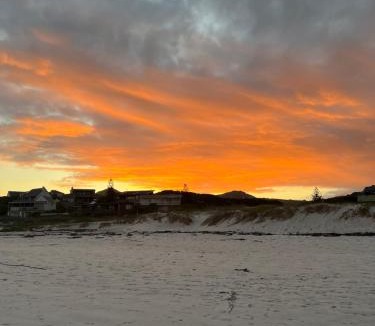 Kommetjie Apartment | Lighthouse Beach cottage