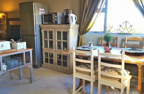 West Beach Apartment | Lilacs Cottage near the sea