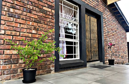 Graskop House | Lincoln Moon Guesthouse