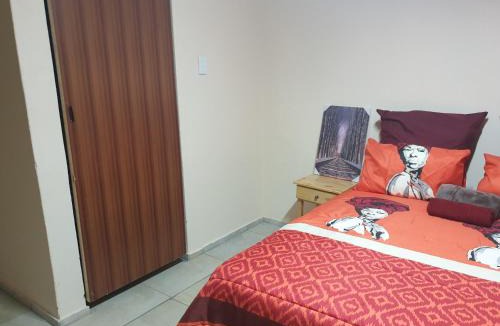 Estcourt House | Lindo Guest house