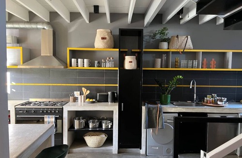 Bo'Kaap House | Lion House in Bo Kaap - Number 53