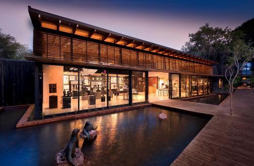 Kruger National Park Cabin | Lion Sands River Lodge