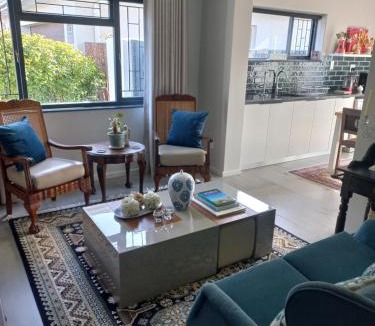 Malmesbury Apartment | Lisa's