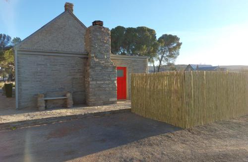 Sutherland House | Little Artist Cottage