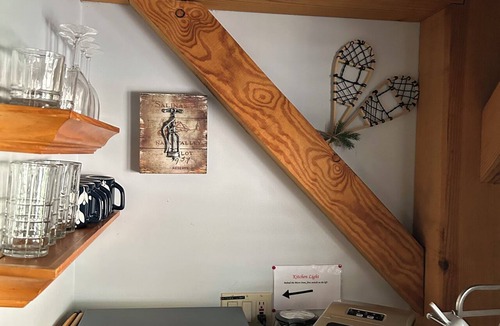 Mi-Wuk Village Cabin | Little Red Cabin 1 bedroom 1 queen couch bed with AC sleeps 4