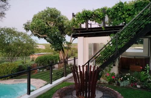 Uitenhage Bed & Breakfast | Little Tree loft 2