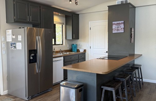 Copperopolis House | Live❤️Love- LAKE TULLOCH ‘s BEST Waterfront Condo with Boat Dock FAMILY FUN! 😃