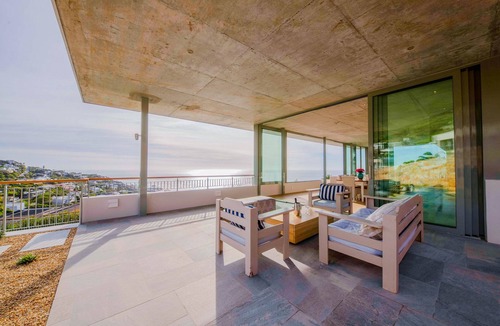 Hout Bay House | Llandudno Family Home with Ocean Views