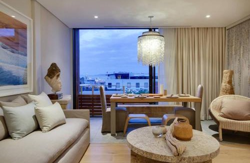 Cape Town City Centre Apartment | Loader A
