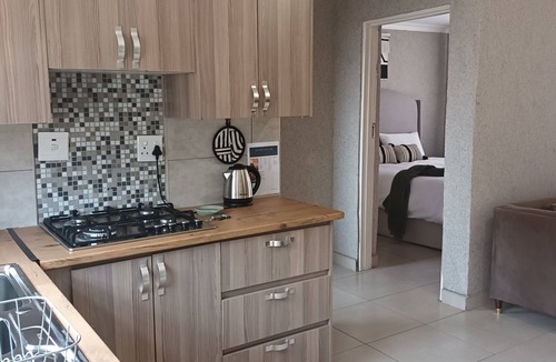 Thohoyandou Apartment | Located at a quiet & safe area with all essential amenities perfect 4 long stay