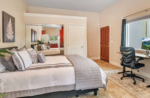 Pleasant Hill Apartment | Longer Stays 20 mins from Oakland & Berkeley & Vallejo