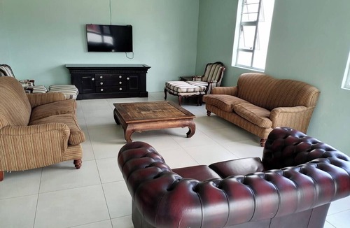 Quigney Beach Bed & Breakfast | Longfellow Lodge