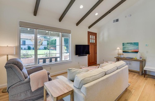 Monte Sereno House | Los Gatos Guest Cottage: 2 Mi to Netflix HQ!