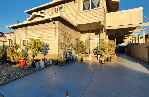 San Bruno Apartment | Lovely 1-bedroom Apt, Free parking, 5 minutes to S.F AirPort and all business