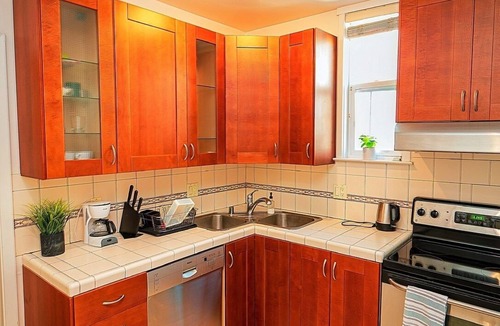 Pacific Heights Apartment | Lovely 2-Bedroom rental unit in Pacific Heights