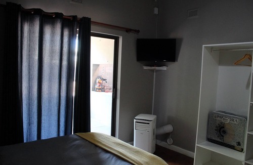 Beaufort West House | Lovely 3-Bed House in Beaufort West