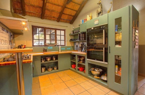 Marloth Park Villa | Lovely 5-Bed Villa in Marloth Park next to Kruger